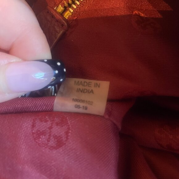 Tory Burch Thea Slouchy Chain Tote Bag Imperial Garnet - Picture 8 of 10